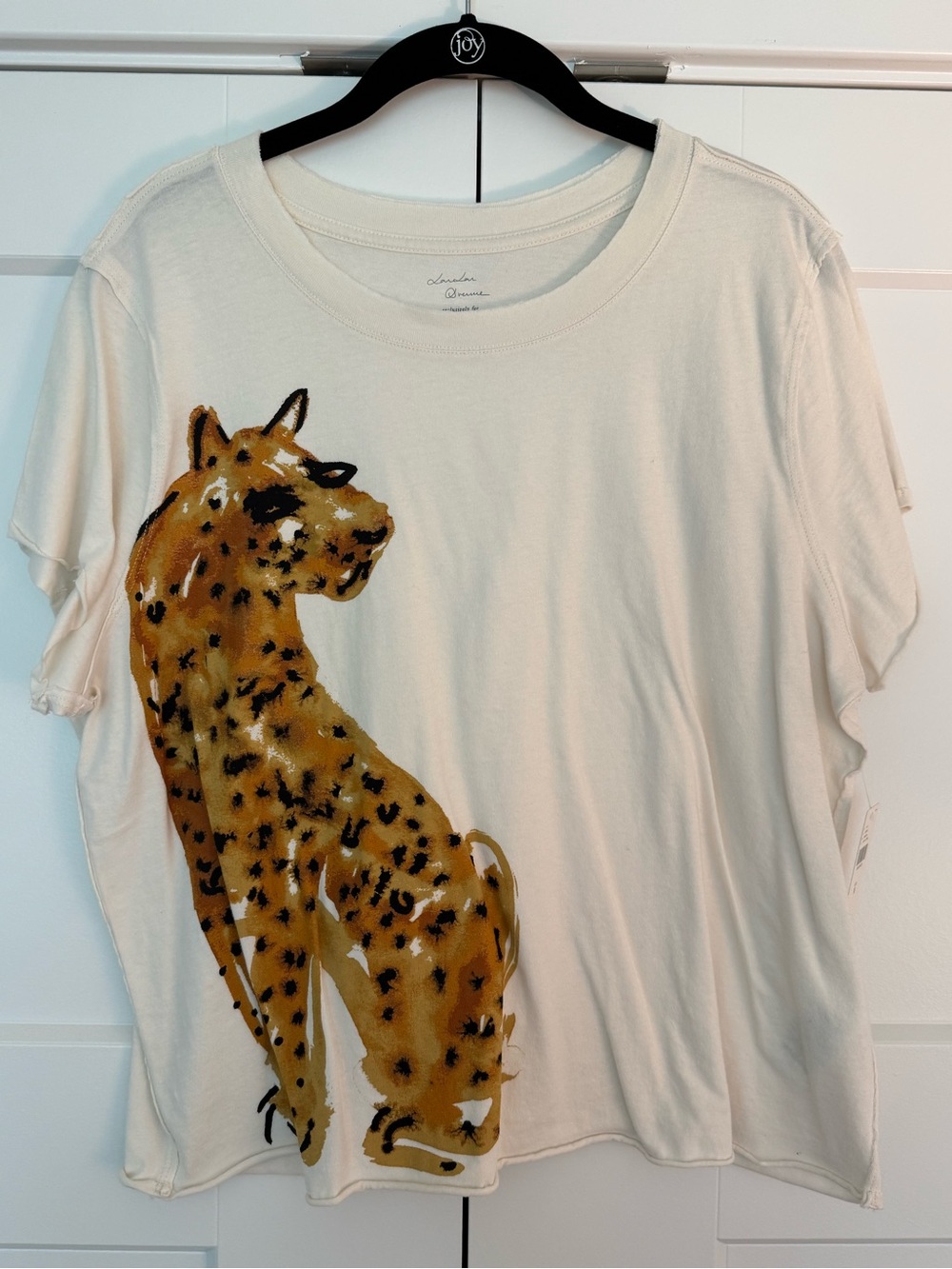 NWT LouLou Avenue Cheetah Graphic Tee - Picture 6 of 9